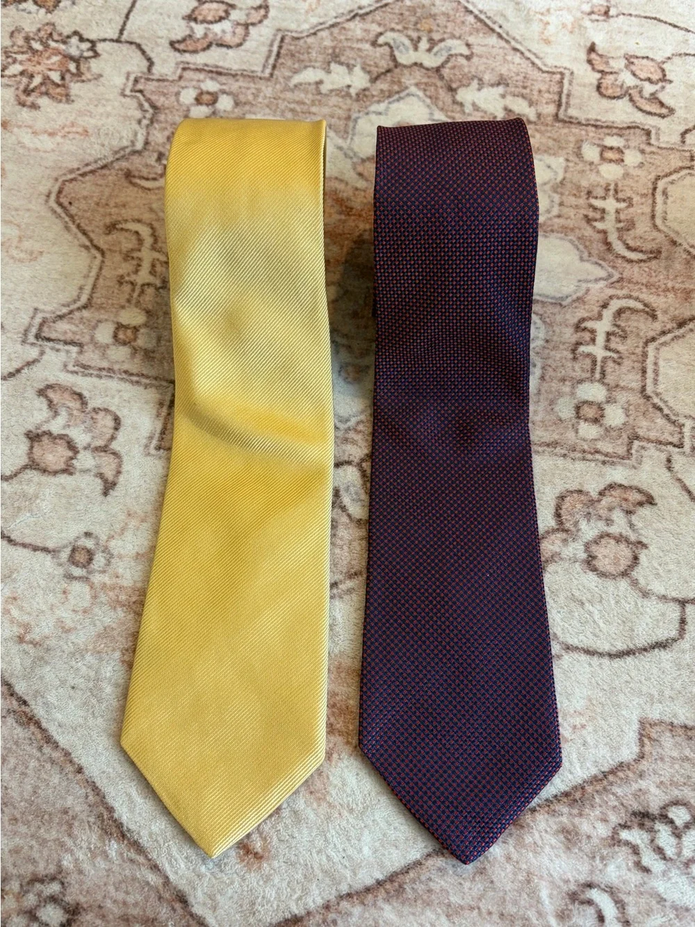 NWOT Set of 2  Roundtree & Yorke Narrow Silk Ties - Men's Classic Formal